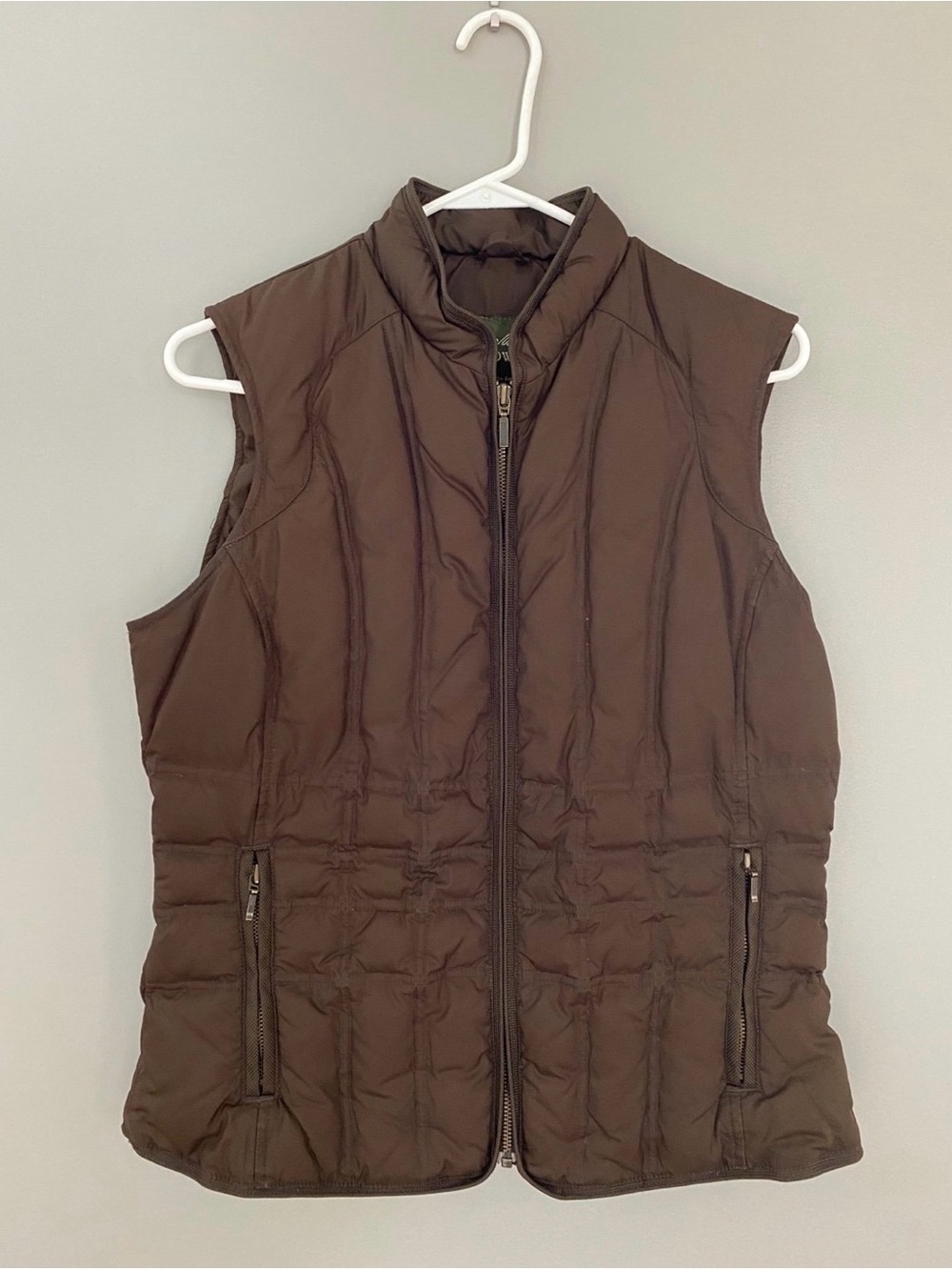 Eddie Bauer Women’s M Brown Down Puffer Vest Full Zip Pockets Lightweight